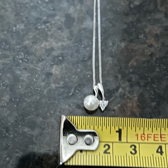 Diamonds and Pearl pendant - Picture 5 of 5